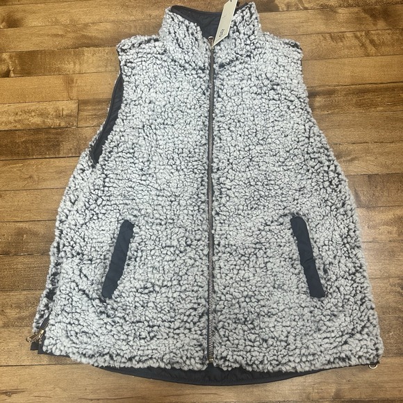 Reversible Quilted Vest Navy Sherpa Fleece Pockets Zip Front Women's Medium - Picture 2 of 5
